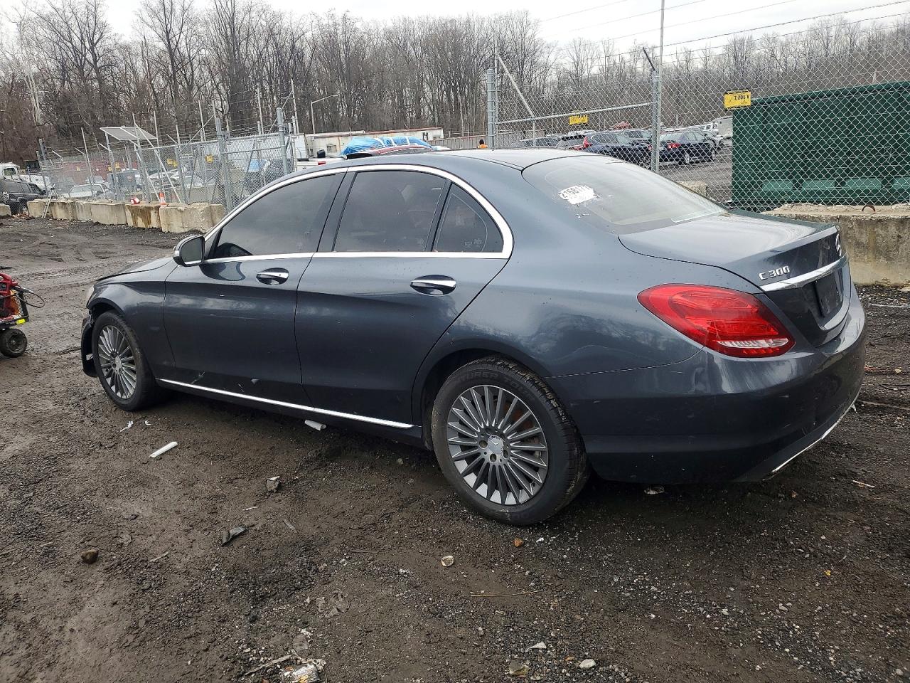 2015 MERCEDES-BENZ C 300 4MATIC photo 2