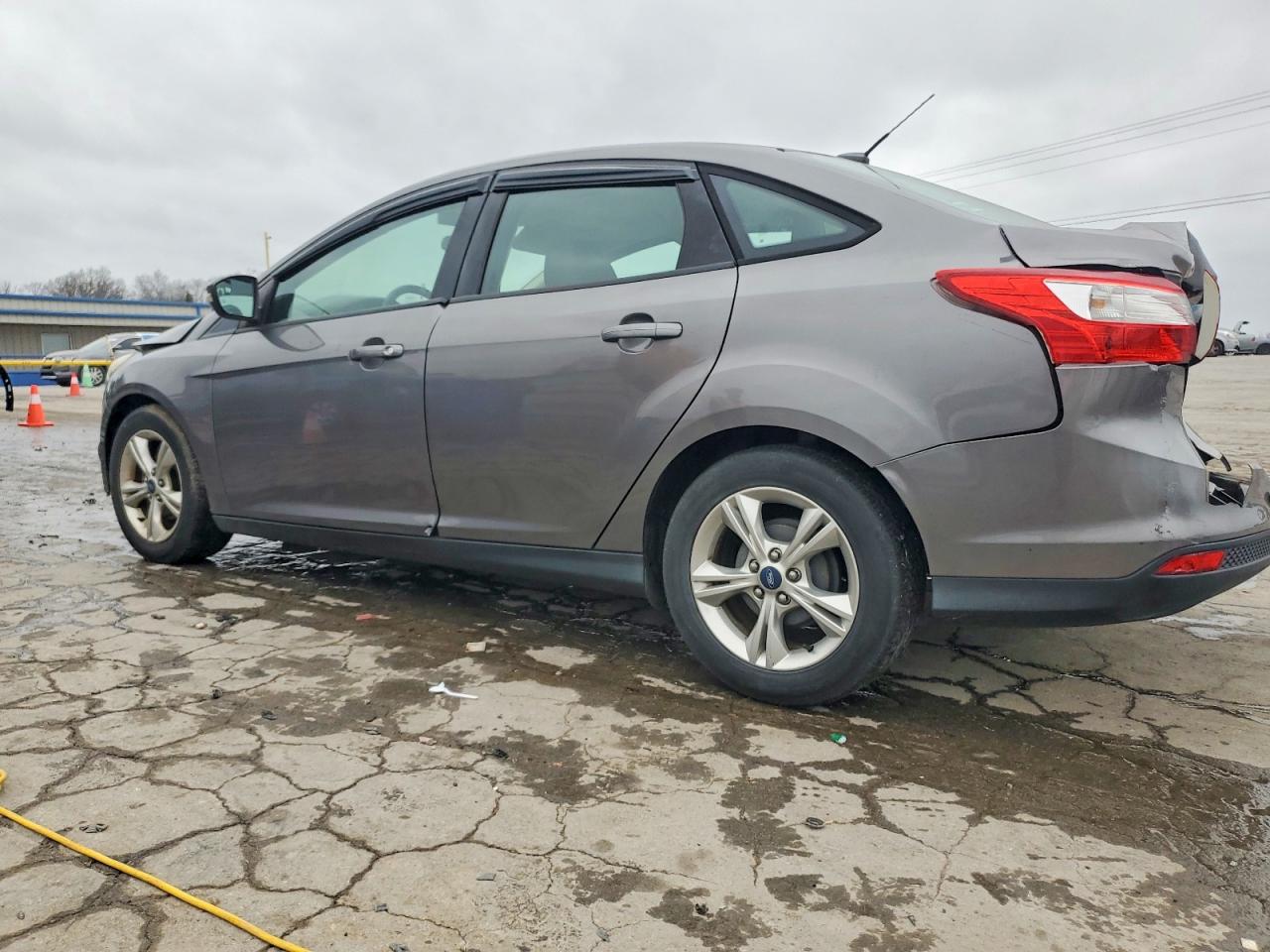 2013 FORD FOCUS SE photo 3