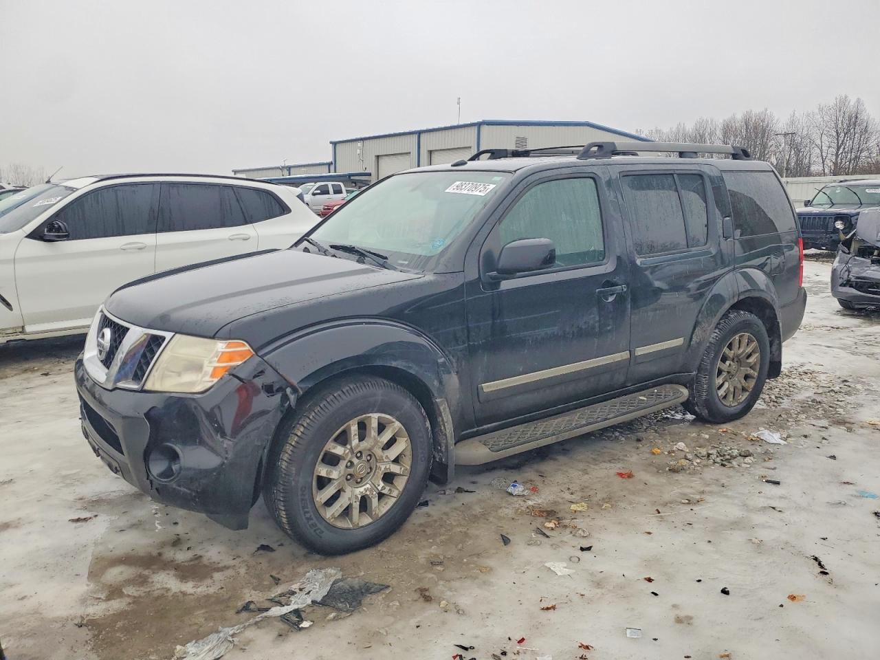 2011 NISSAN PATHFINDER