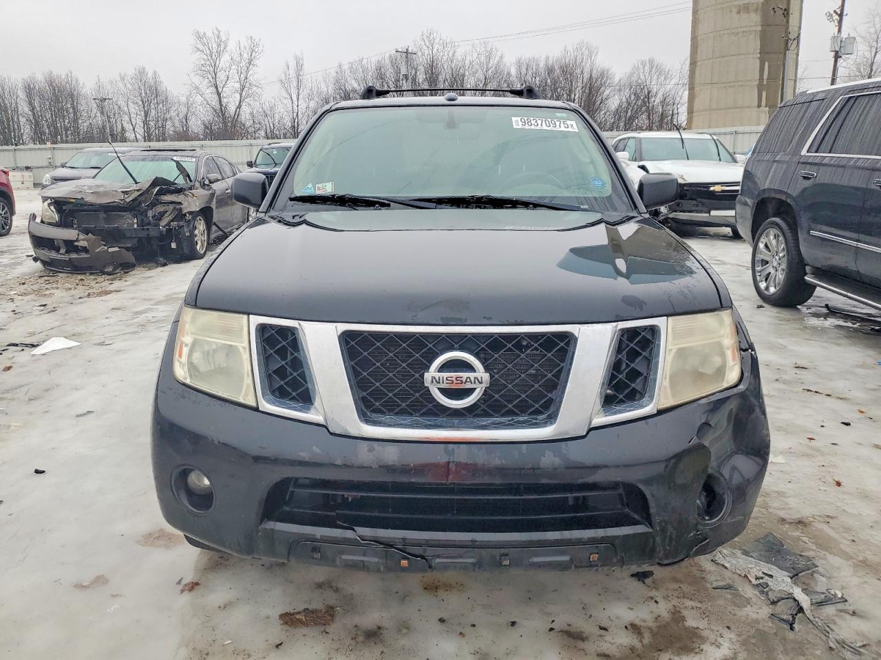 2011 NISSAN PATHFINDER S photo 5