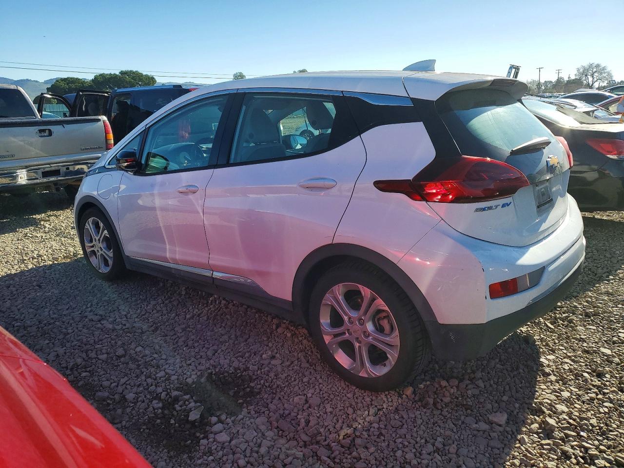 2020 CHEVROLET BOLT EV LT photo 2