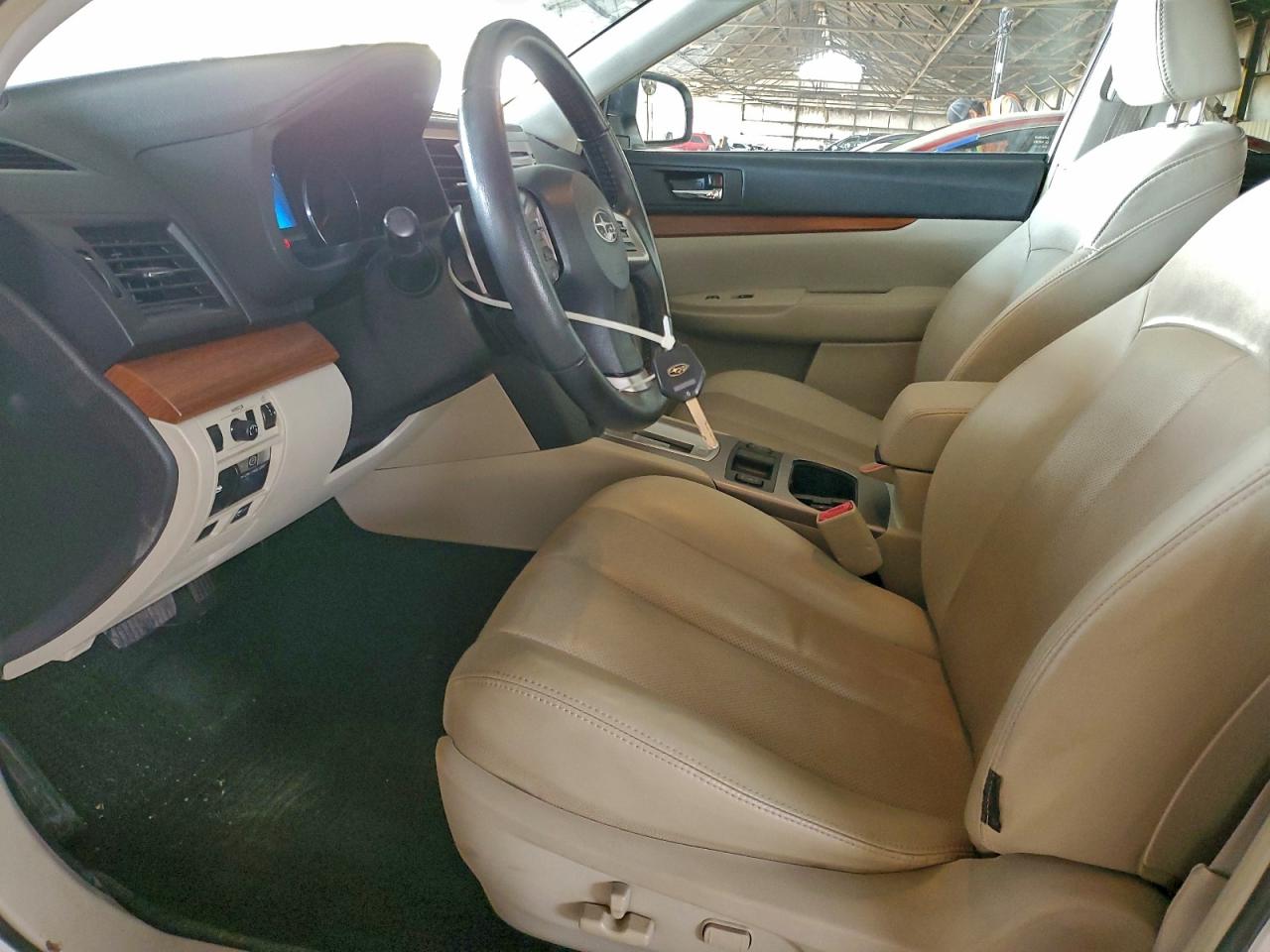 2014 SUBARU OUTBACK 3.6R LIMITED photo 7