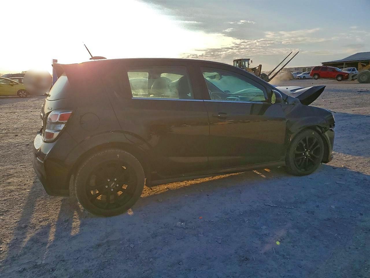2017 CHEVROLET SONIC PREMIER photo 3