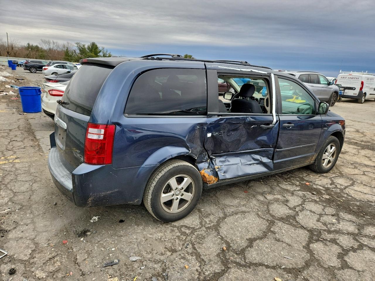 2008 DODGE GRAND CARAVAN SE photo 3