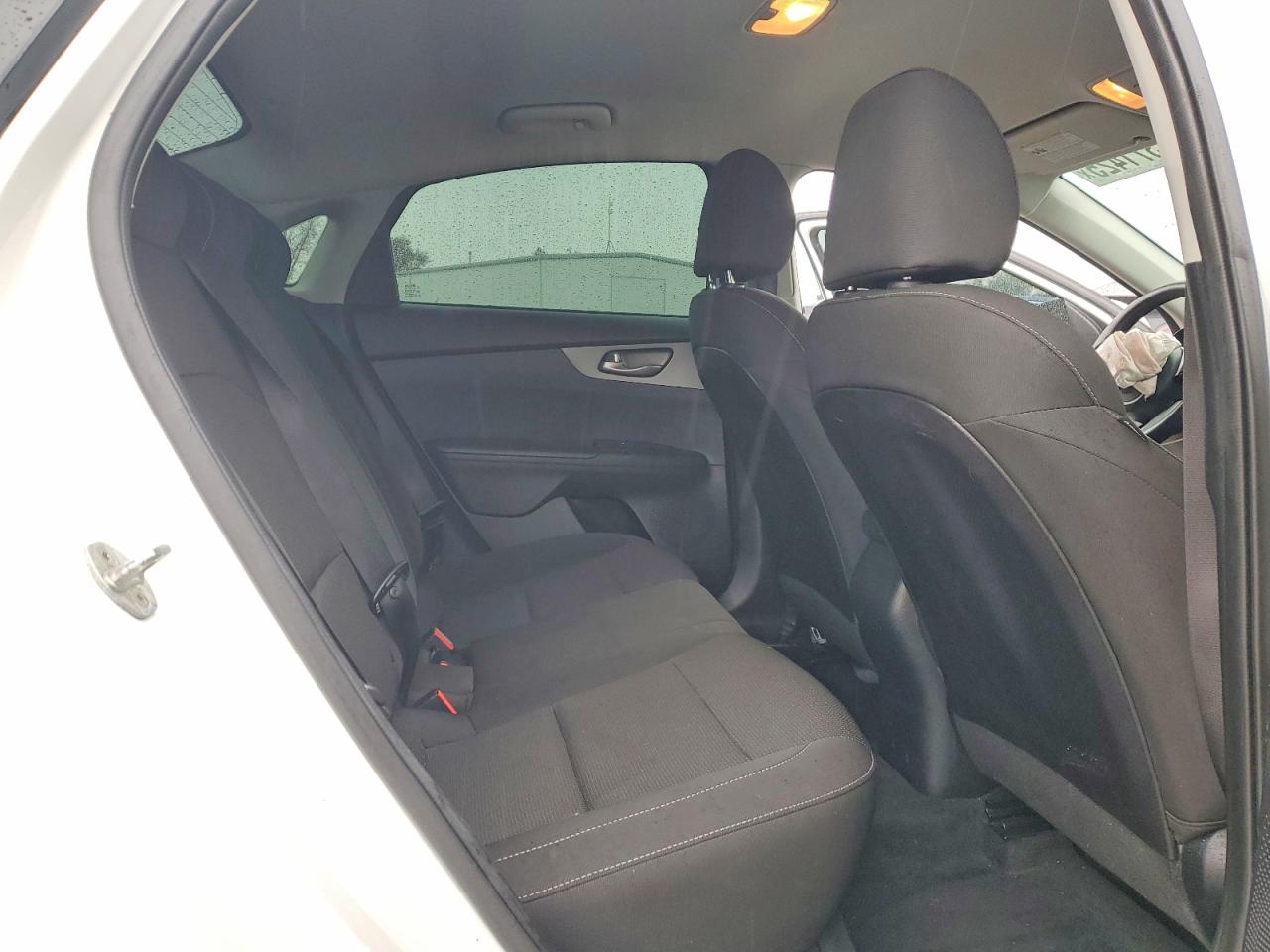 2020 KIA FORTE FE photo 10