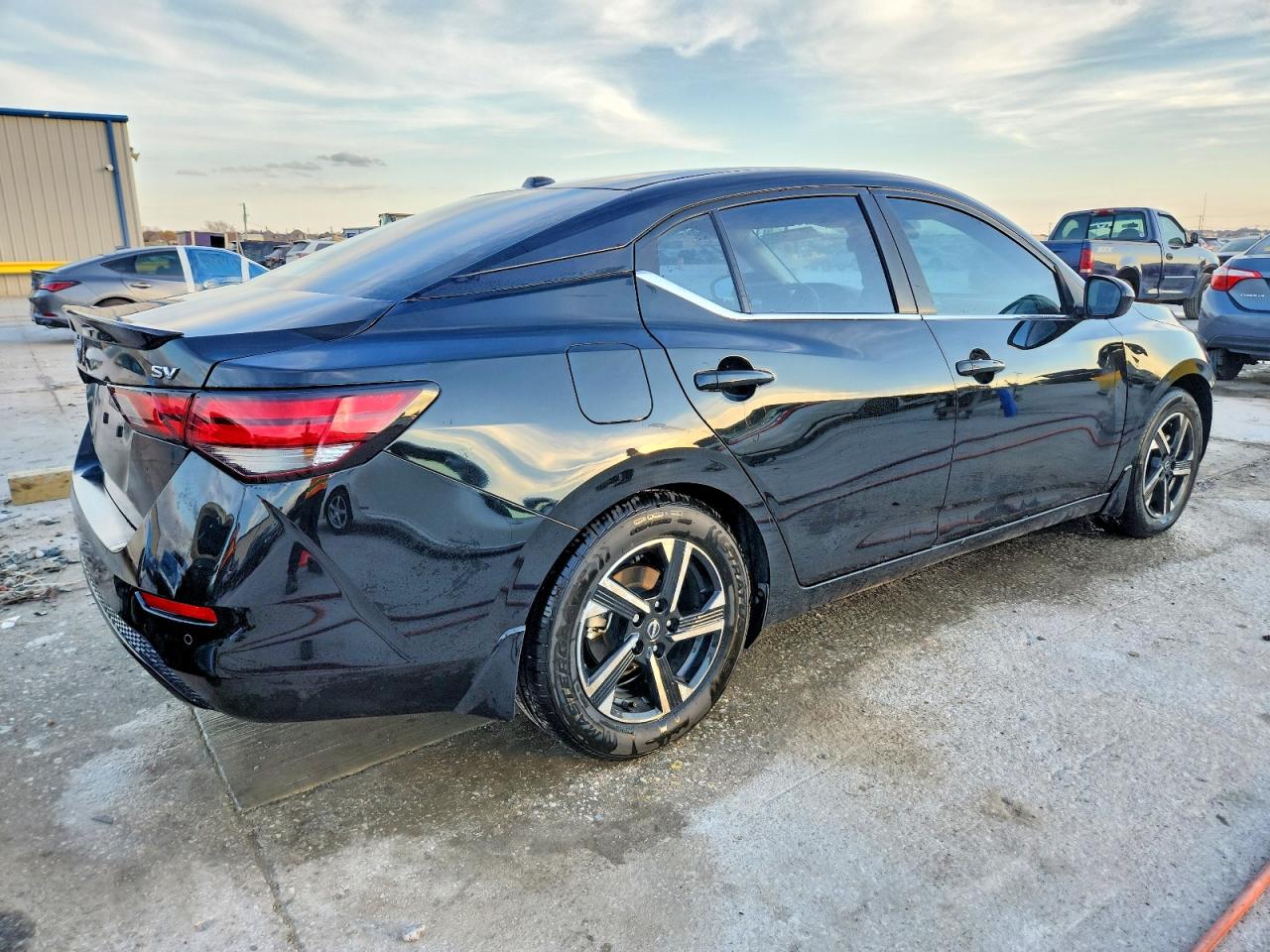 2024 NISSAN SENTRA SV photo 3