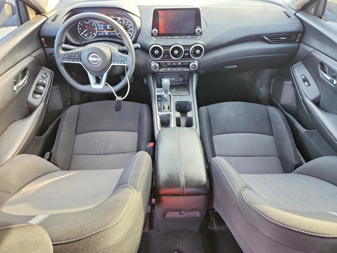 2024 NISSAN SENTRA SV photo 8