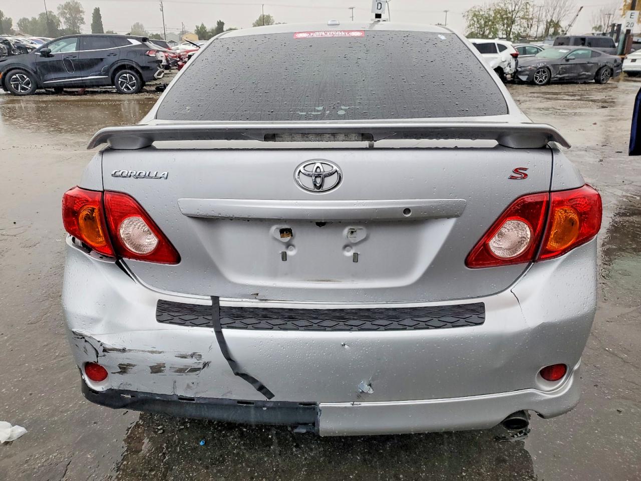 2010 TOYOTA COROLLA BASE photo 6