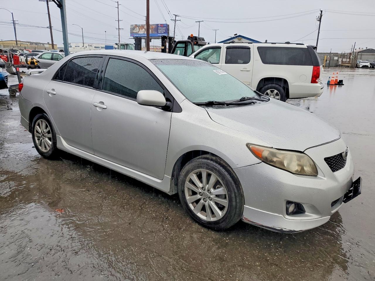2010 TOYOTA COROLLA BASE photo 4