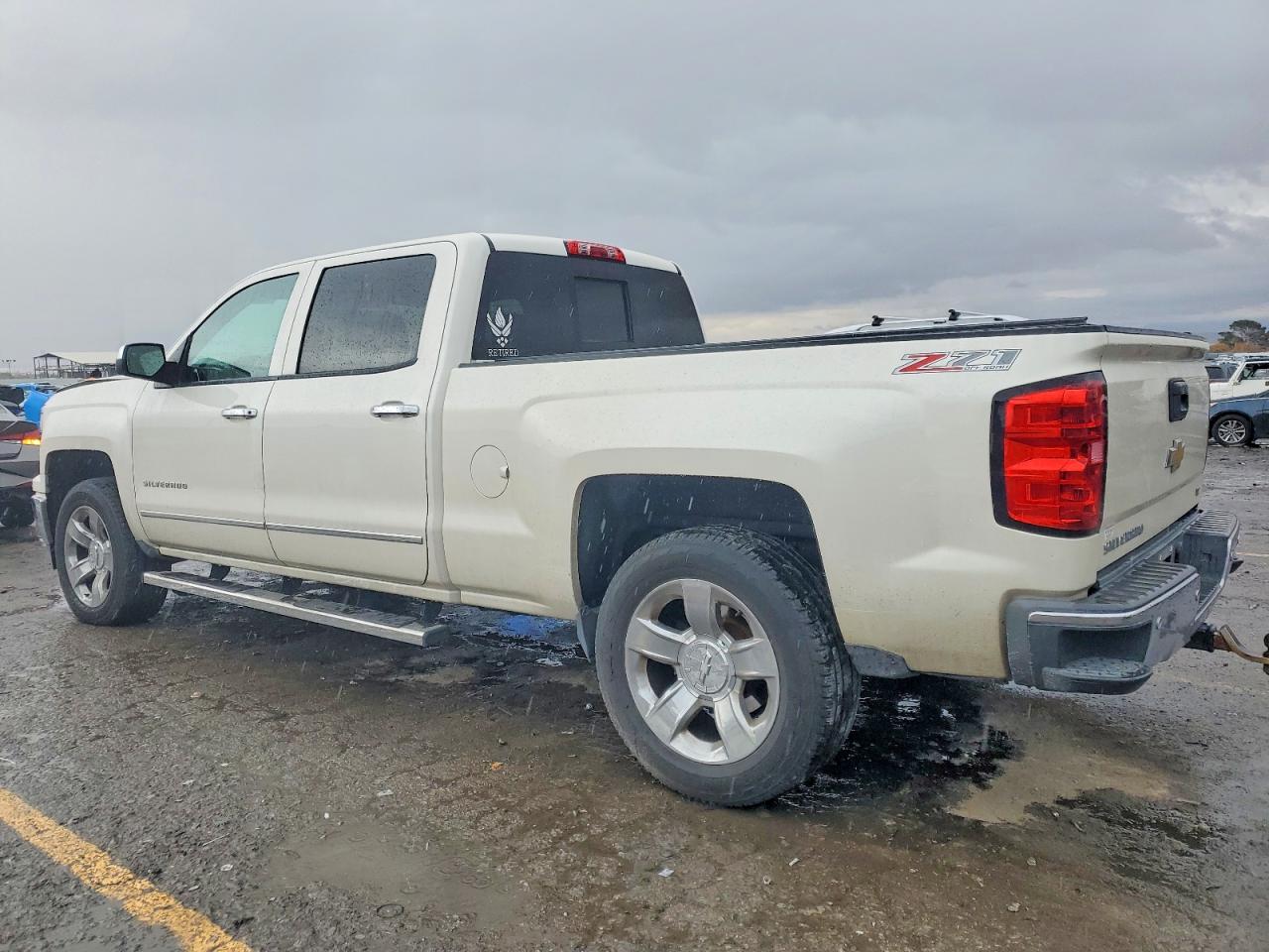 2014 CHEVROLET SILVERADO K1500 LTZ photo 2
