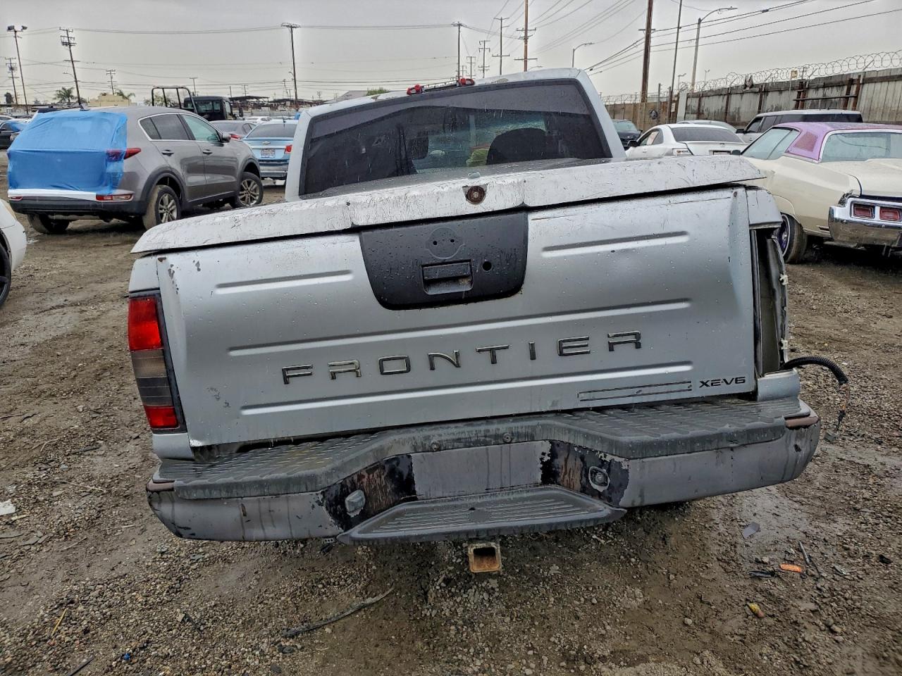 2001 NISSAN FRONTIER CREW CAB XE photo 6