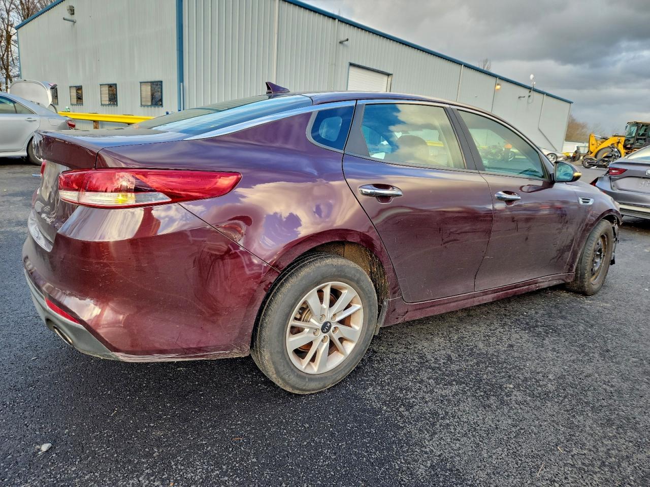 2016 KIA OPTIMA LX photo 3