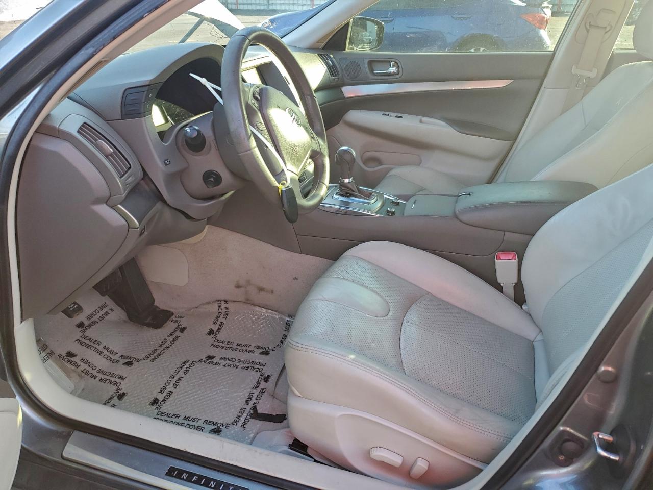 2013 INFINITI G37 BASE photo 7