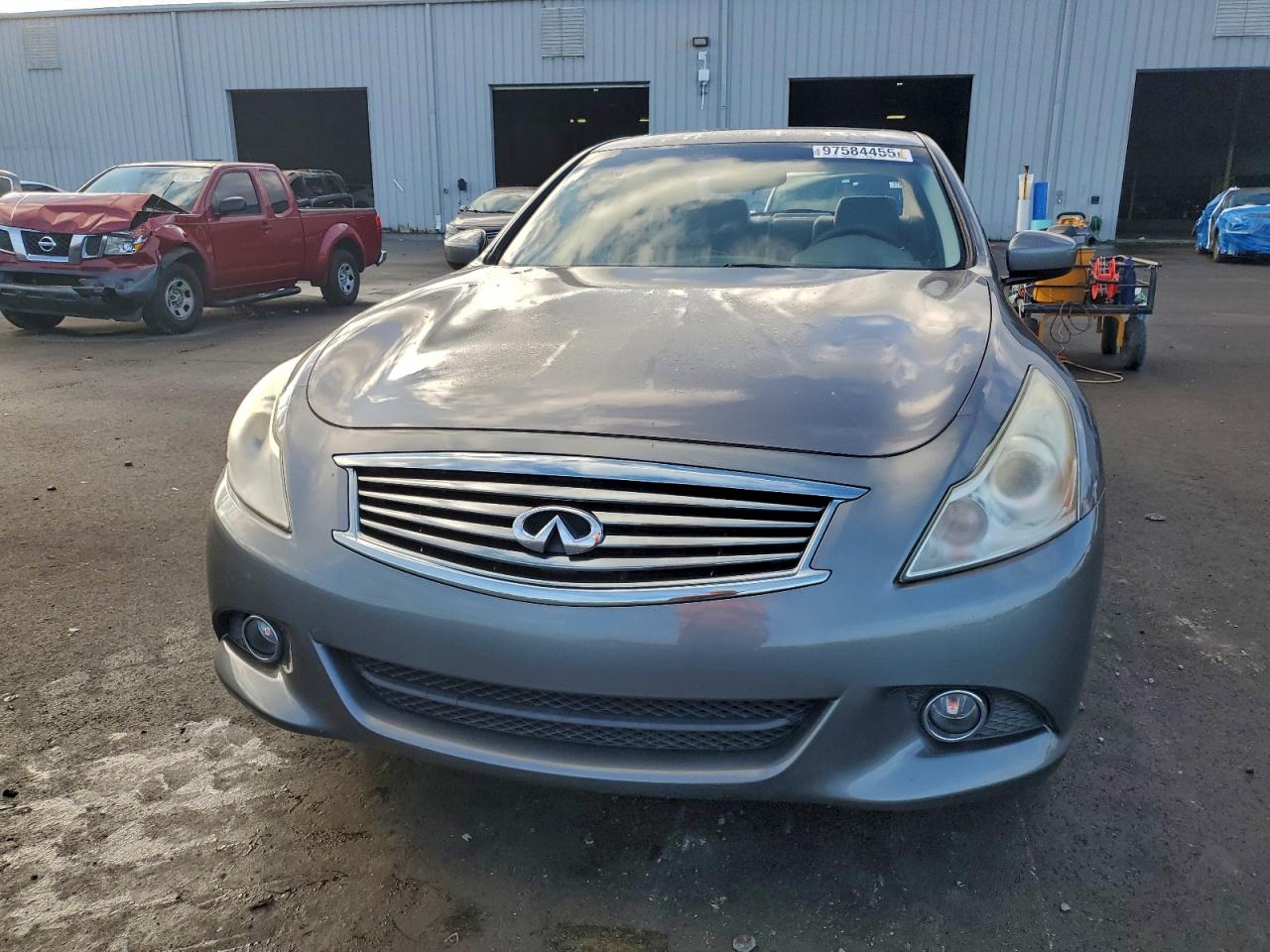 2013 INFINITI G37 BASE photo 5
