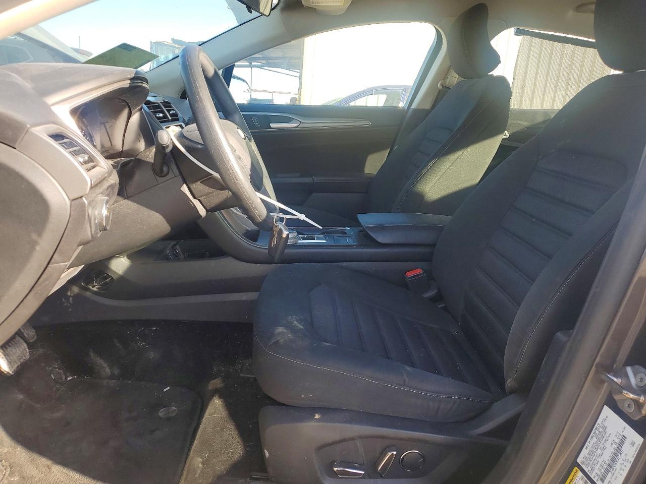 2018 FORD FUSION SE photo 7