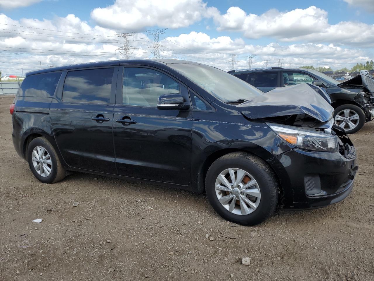 2017 KIA SEDONA LX photo 4