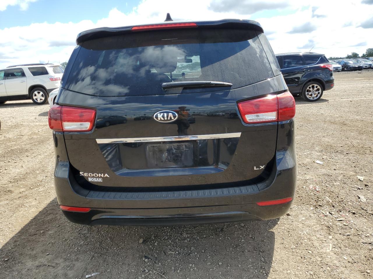 2017 KIA SEDONA LX photo 6