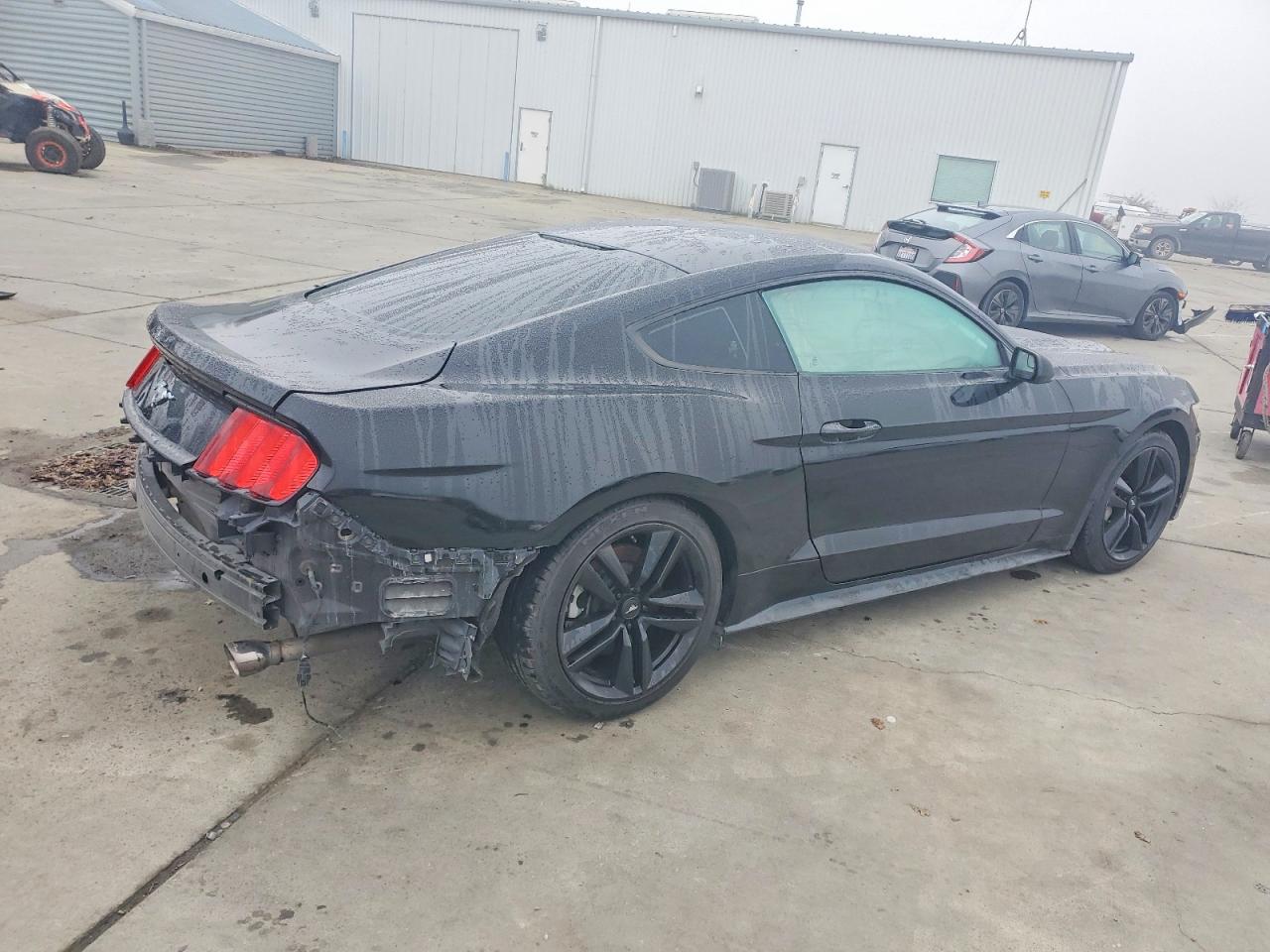 2015 FORD MUSTANG photo 3