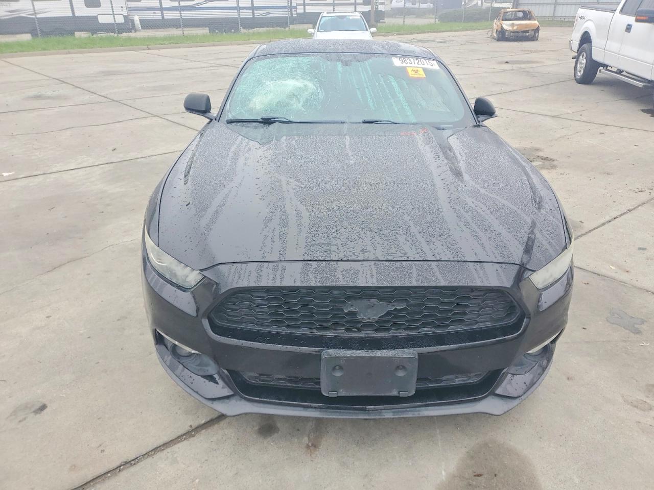 2015 FORD MUSTANG photo 5
