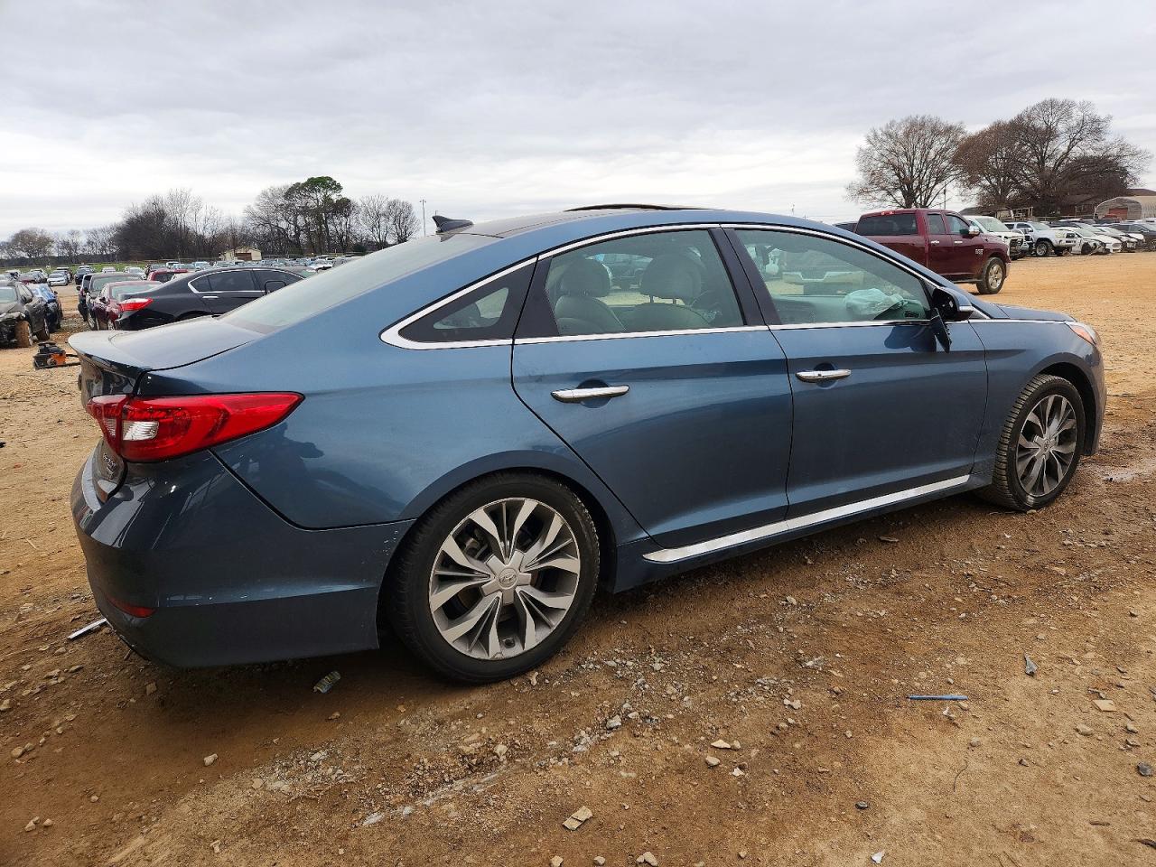 2015 HYUNDAI SONATA SPORT photo 3