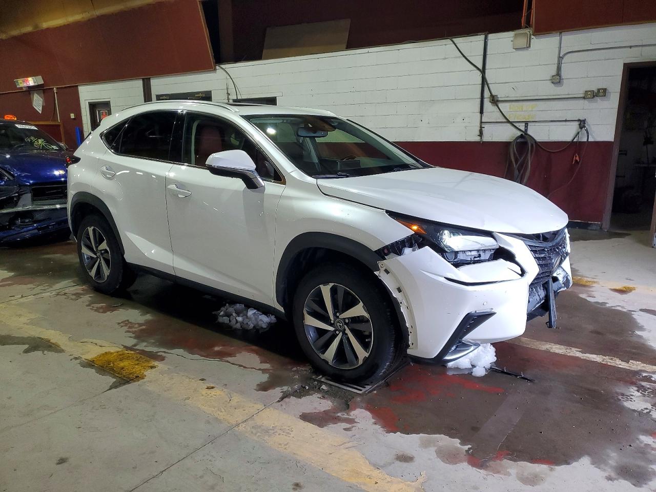 2020 LEXUS NX 300 photo 4