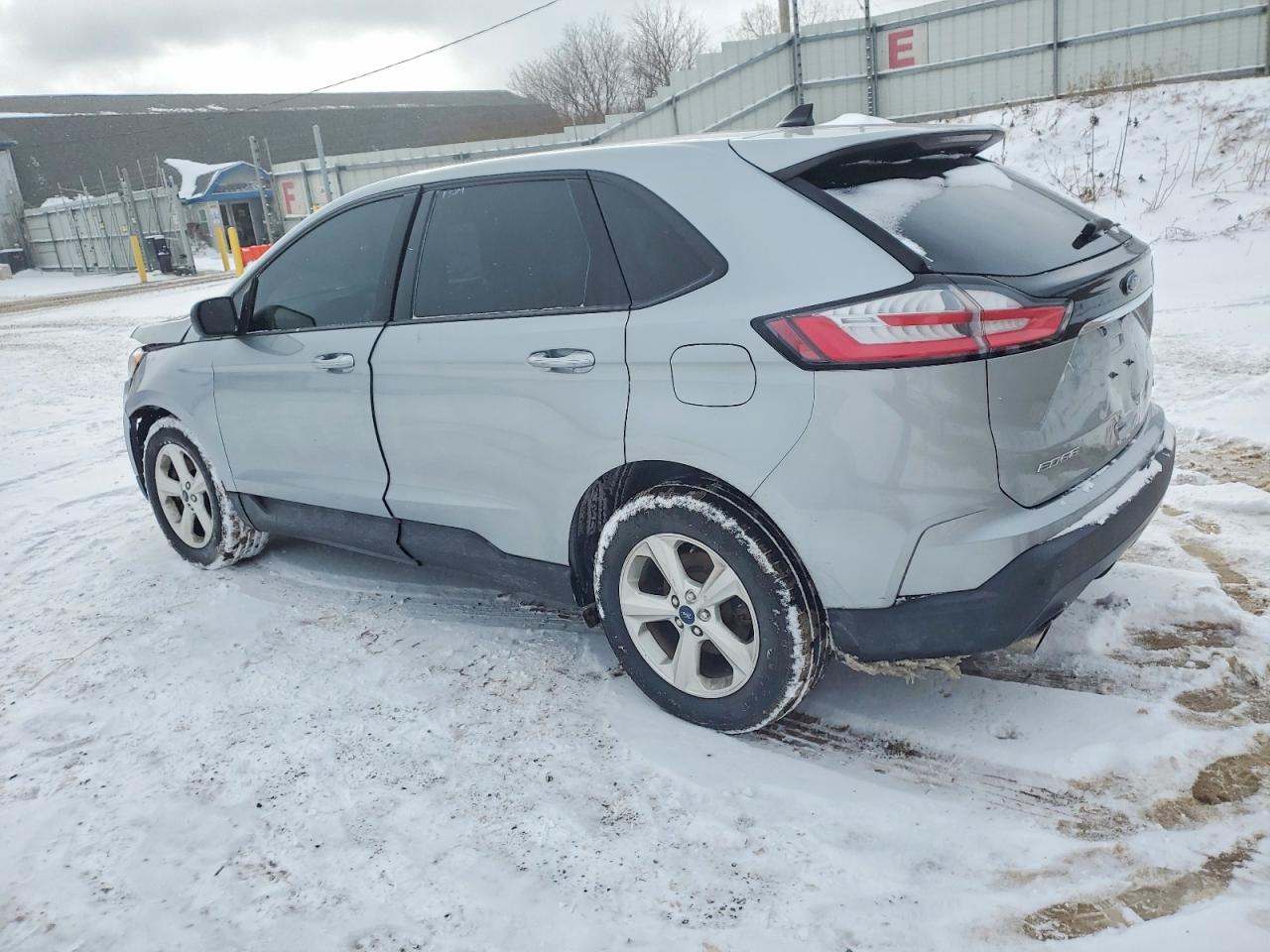 2020 FORD EDGE SE photo 2