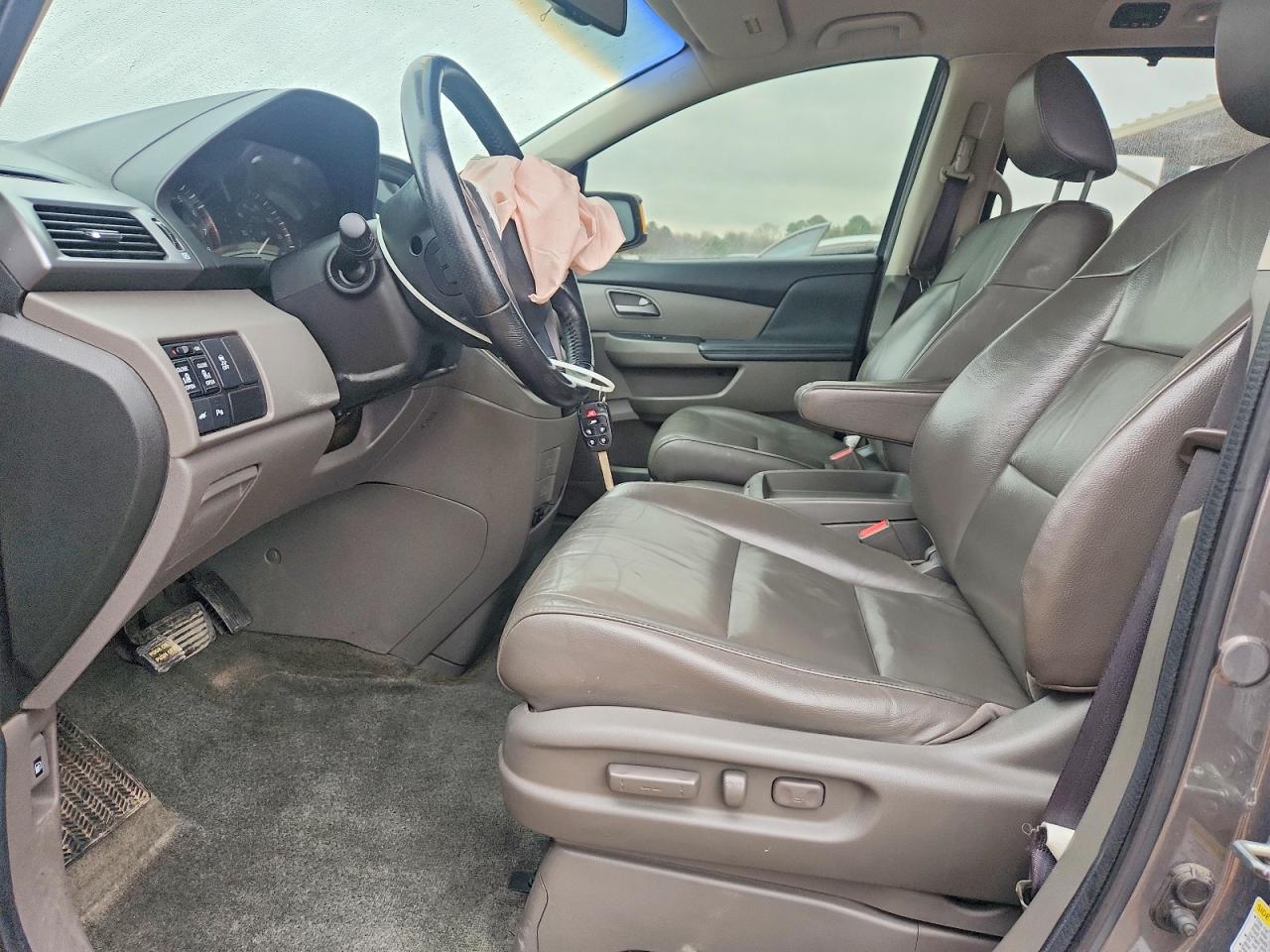 2012 HONDA ODYSSEY TOURING photo 7
