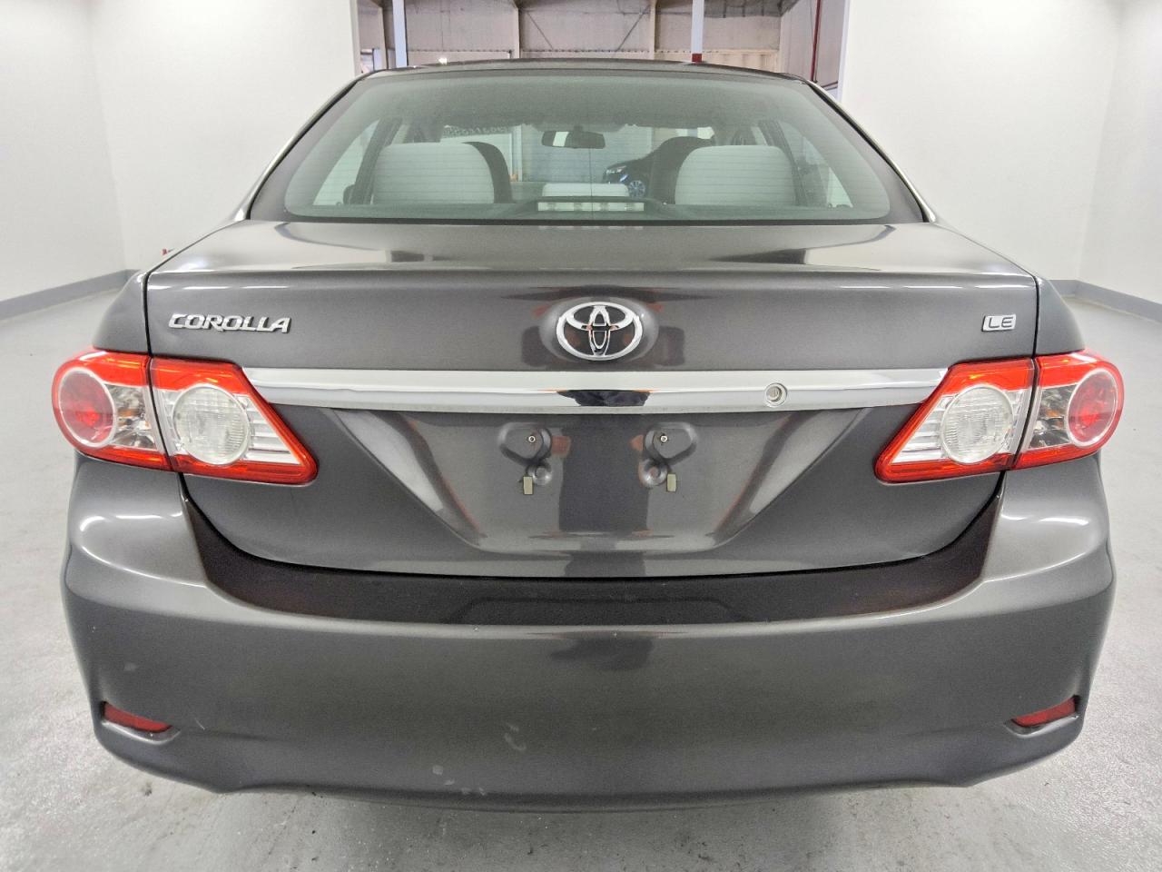 2013 TOYOTA COROLLA BASE photo 6