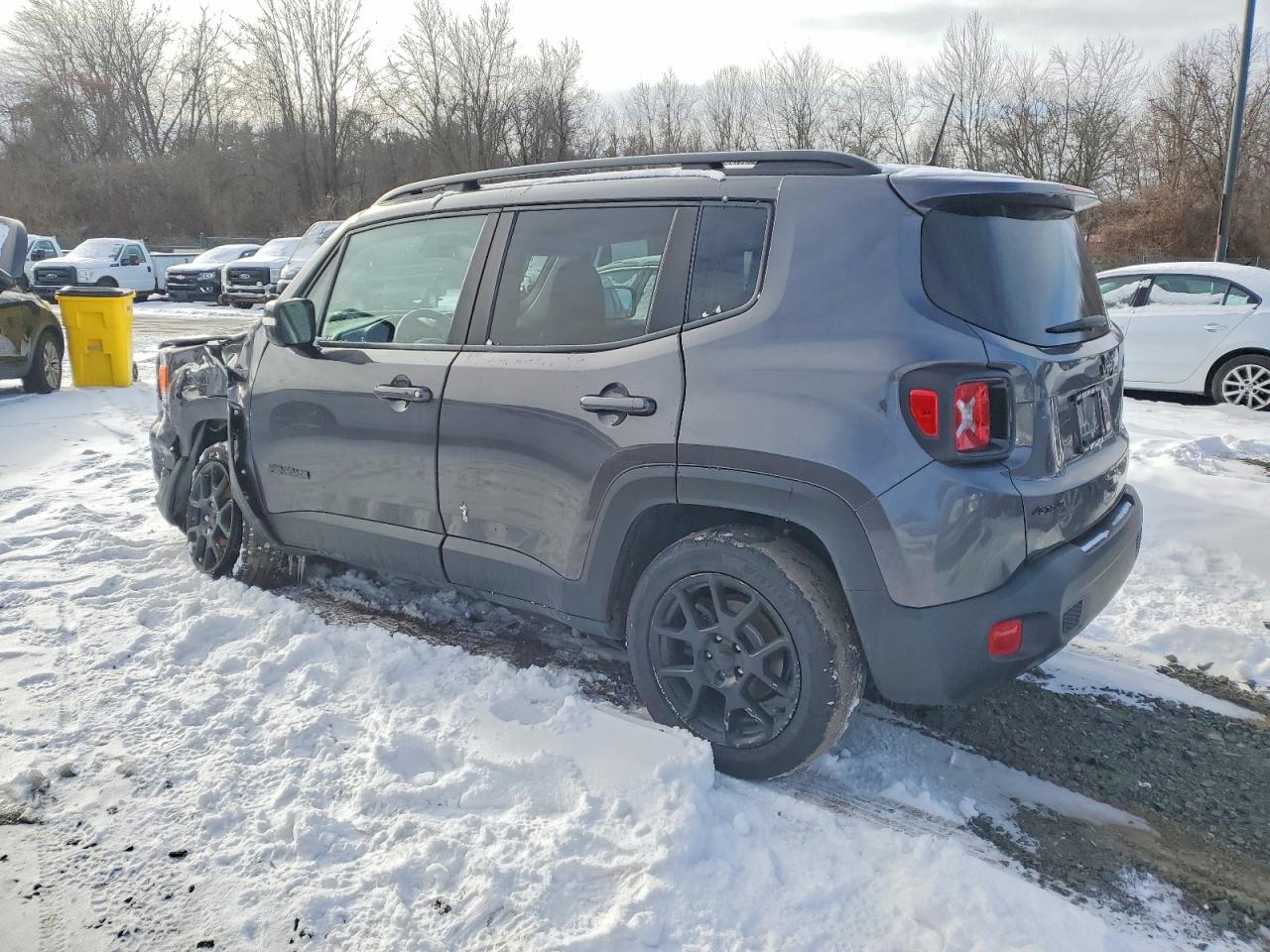 2020 JEEP RENEGADE LATITUDE photo 2