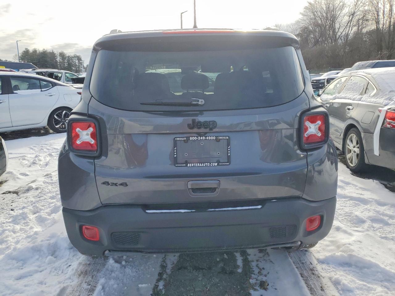 2020 JEEP RENEGADE LATITUDE photo 6