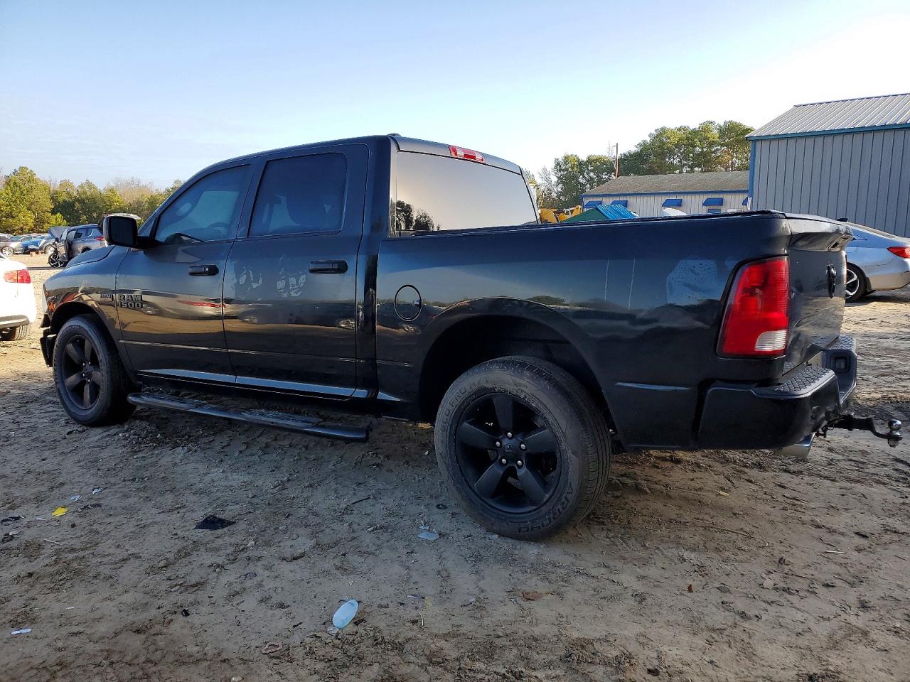 2017 RAM 1500 ST photo 2