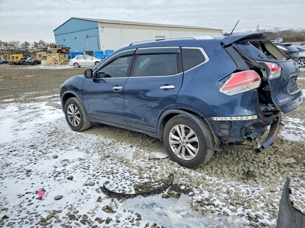 2016 NISSAN ROGUE S photo 2