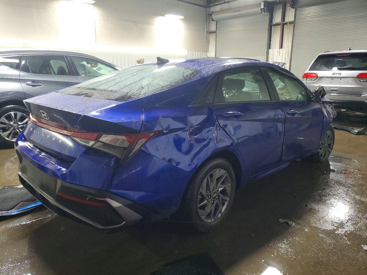2024 HYUNDAI ELANTRA SEL photo 3