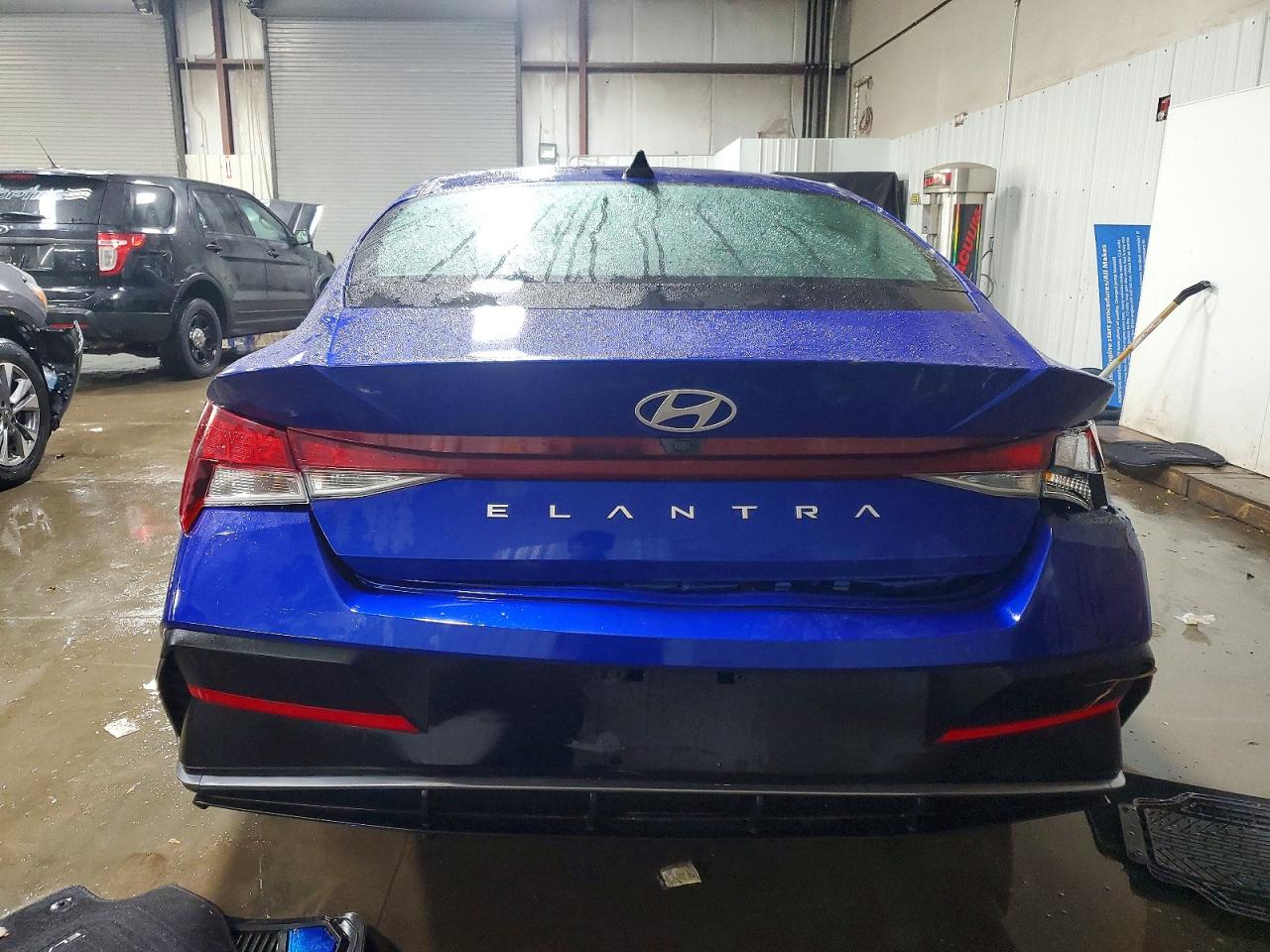2024 HYUNDAI ELANTRA SEL photo 6