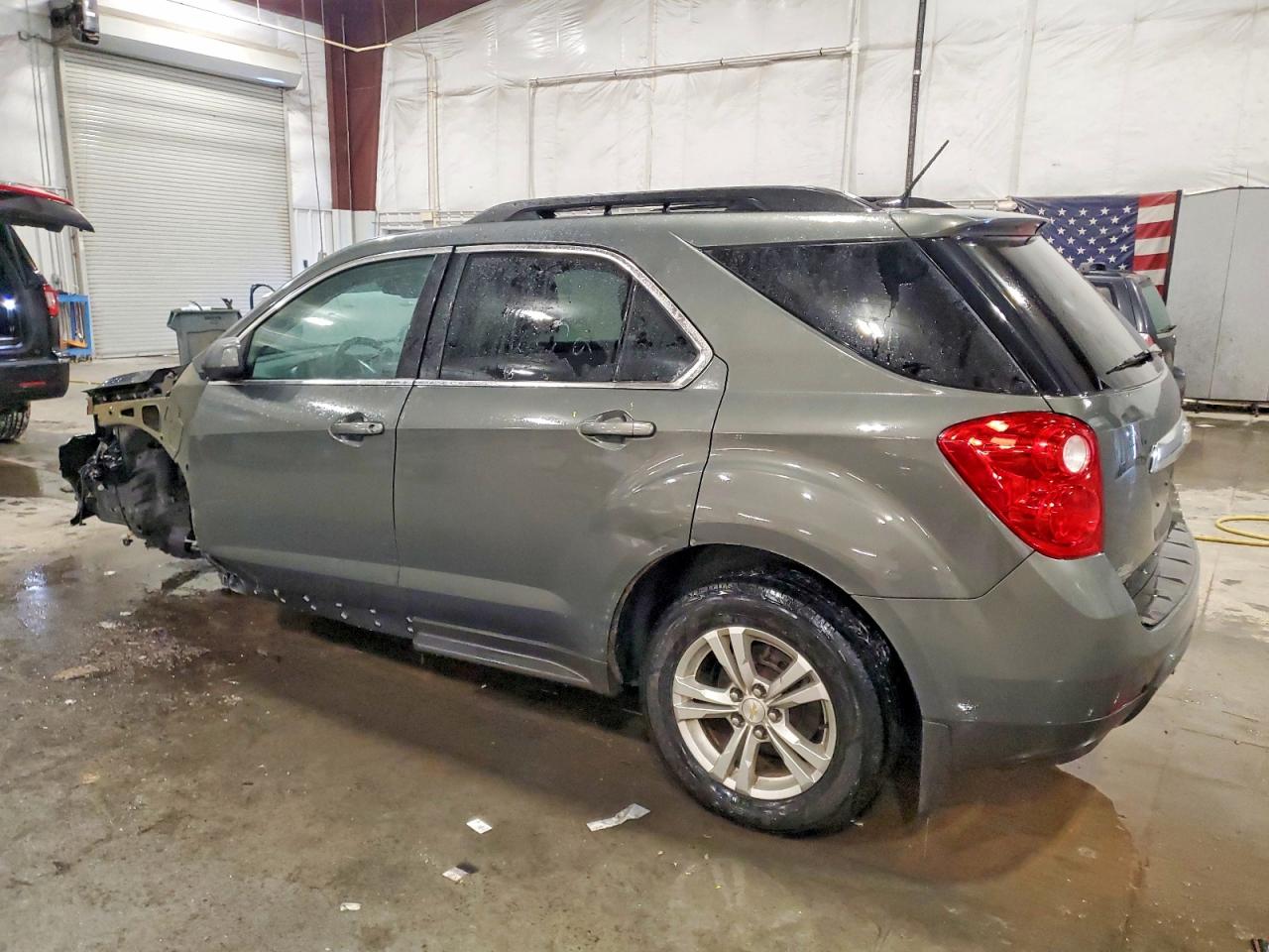 2013 CHEVROLET EQUINOX LT photo 2