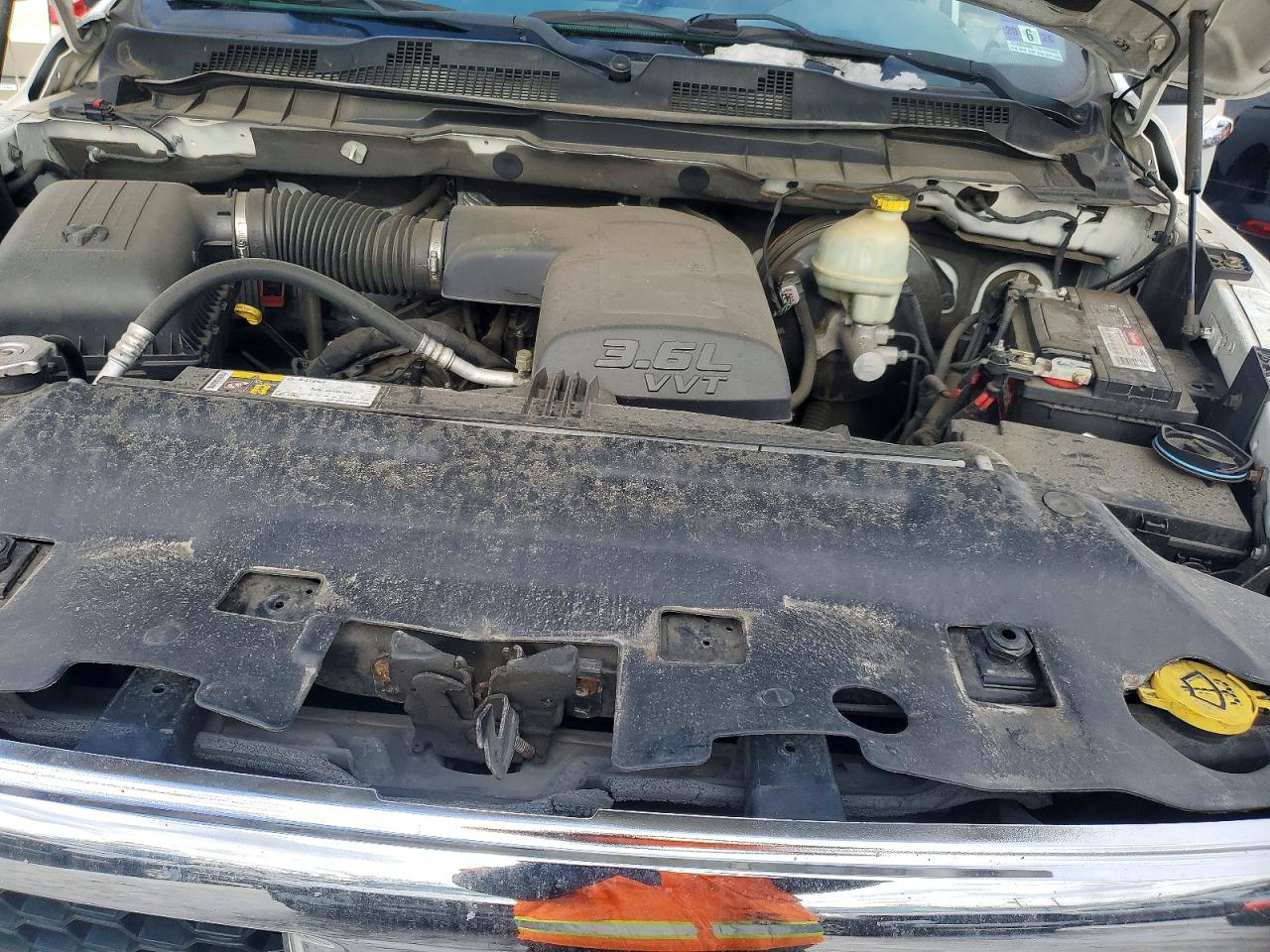2015 RAM 1500 SLT photo 11