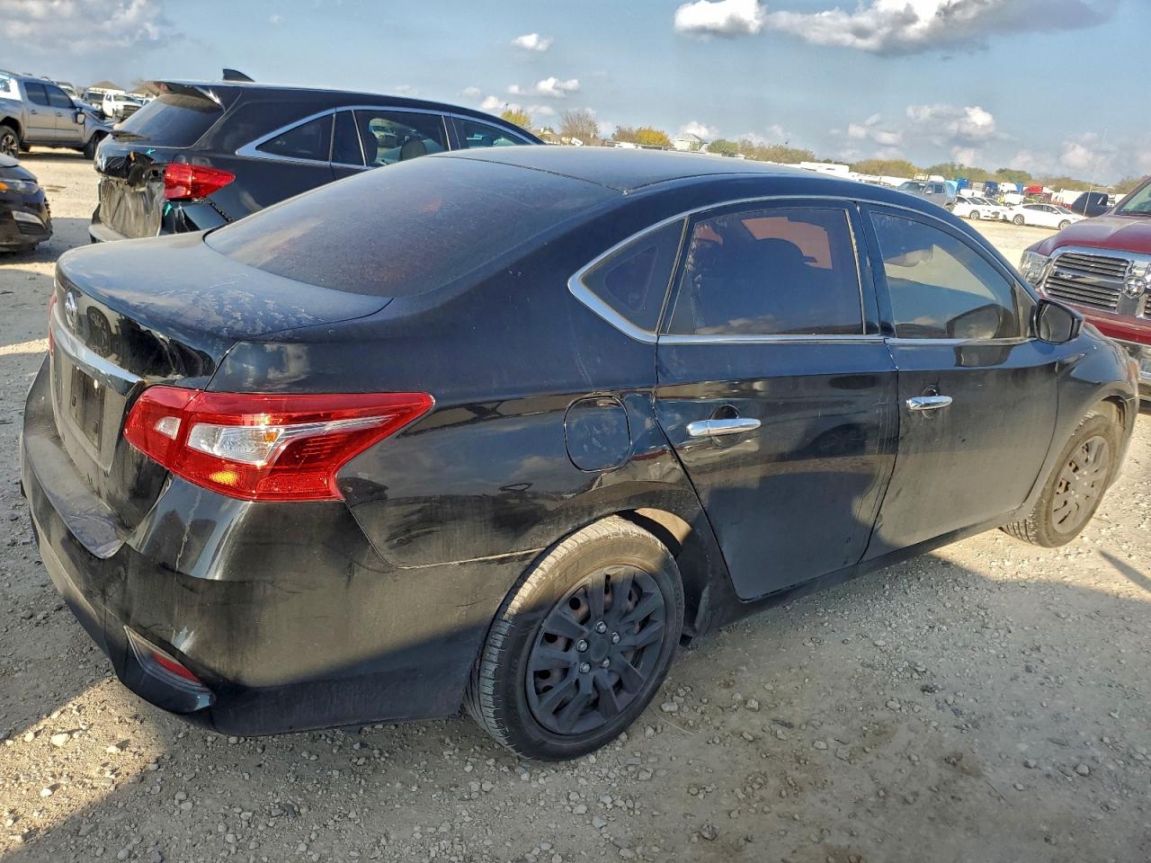 2019 NISSAN SENTRA S photo 3
