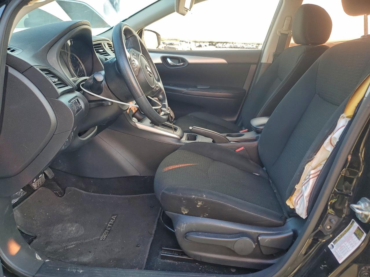 2019 NISSAN SENTRA S photo 7