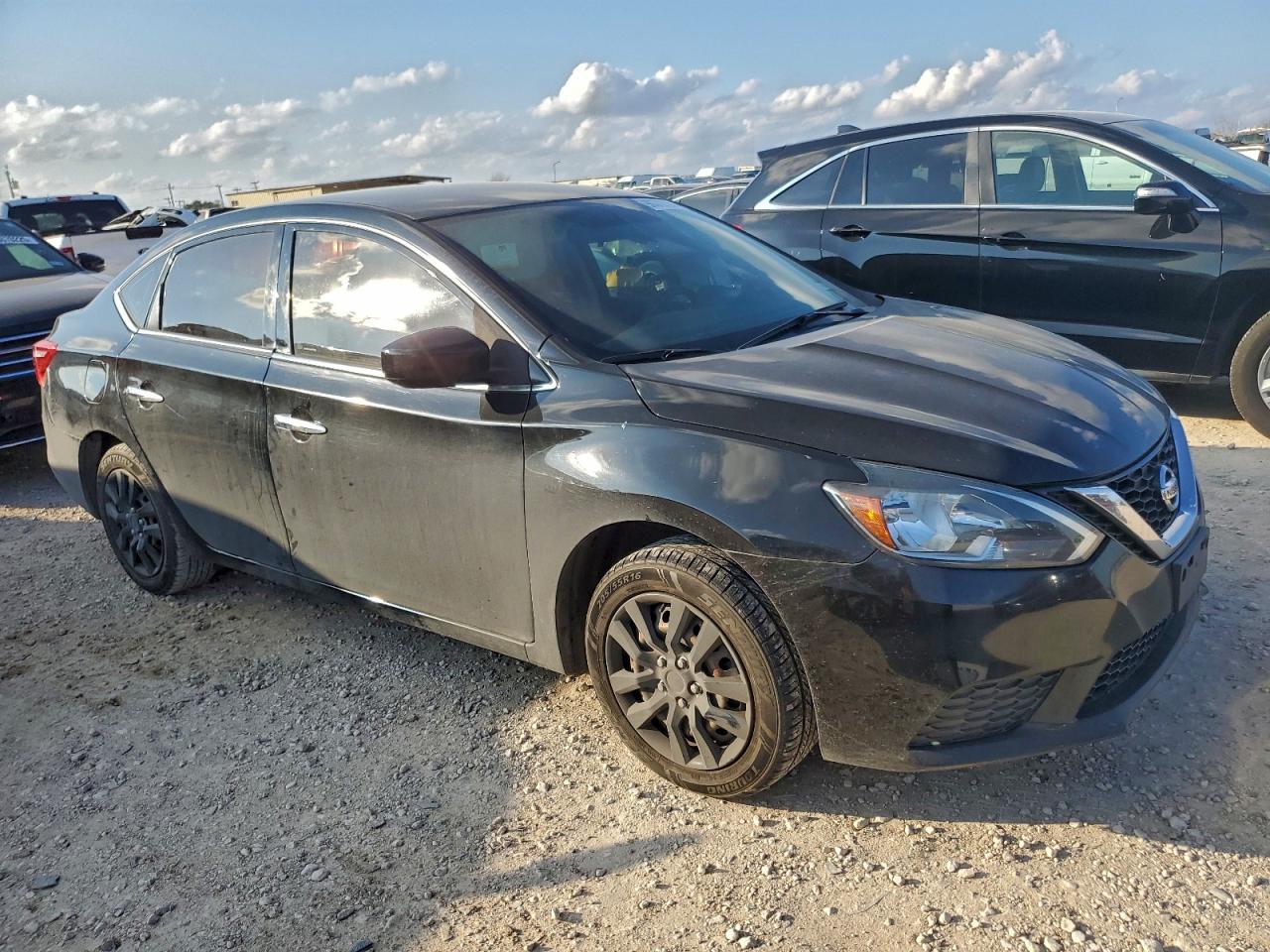 2019 NISSAN SENTRA S photo 4