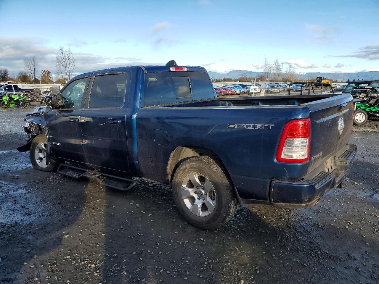 2023 RAM 1500 BIG HORN photo 3