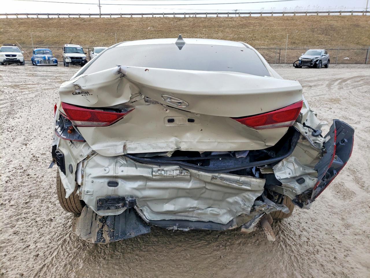 2017 HYUNDAI ELANTRA SE photo 6