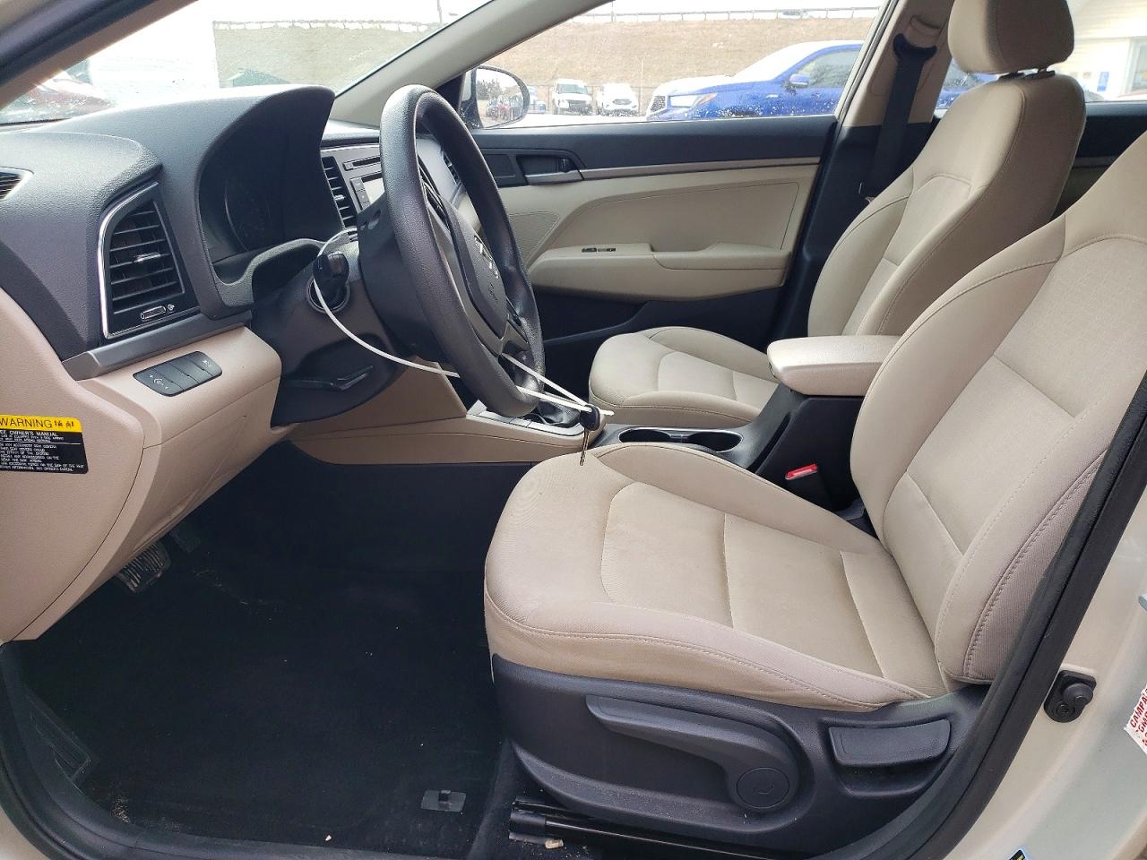 2017 HYUNDAI ELANTRA SE photo 7