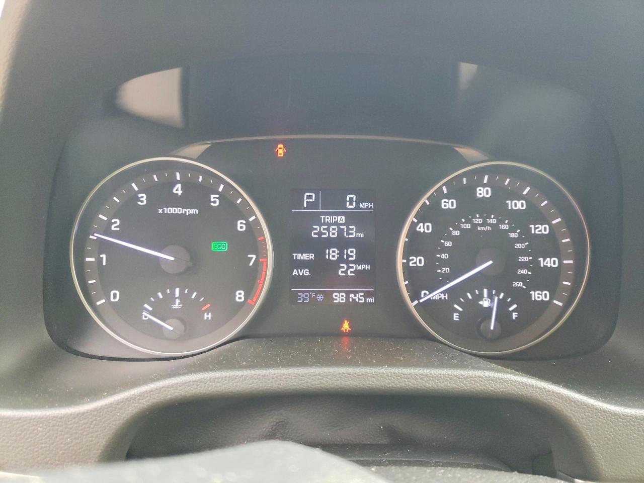 2017 HYUNDAI ELANTRA SE photo 9