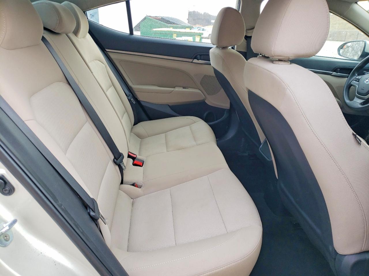 2017 HYUNDAI ELANTRA SE photo 10