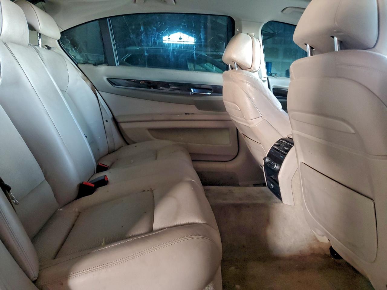 2013 BMW 750 LXI photo 10