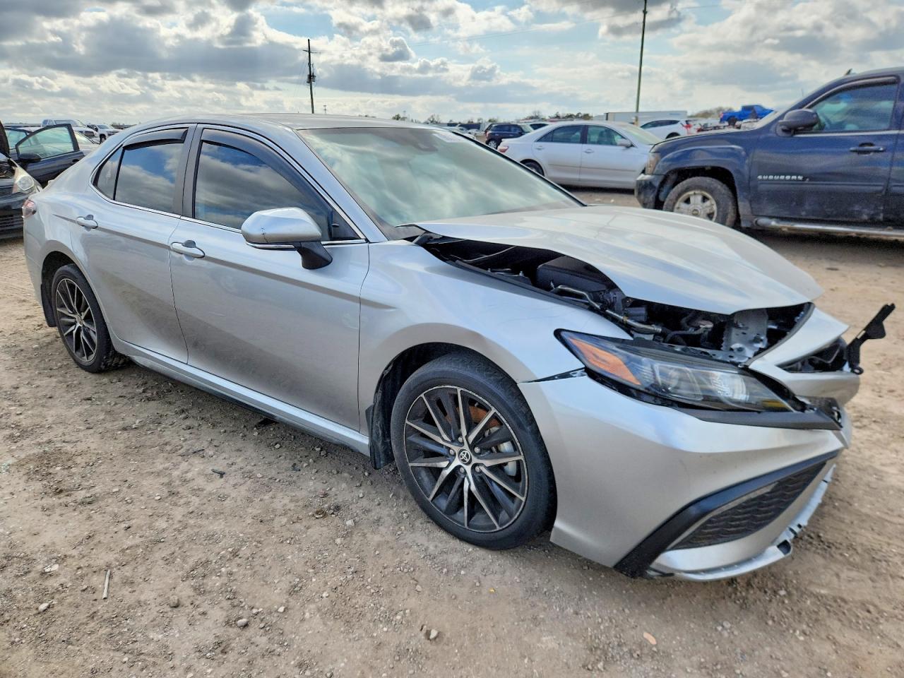 2023 TOYOTA CAMRY SE NIGHT SHADE photo 4