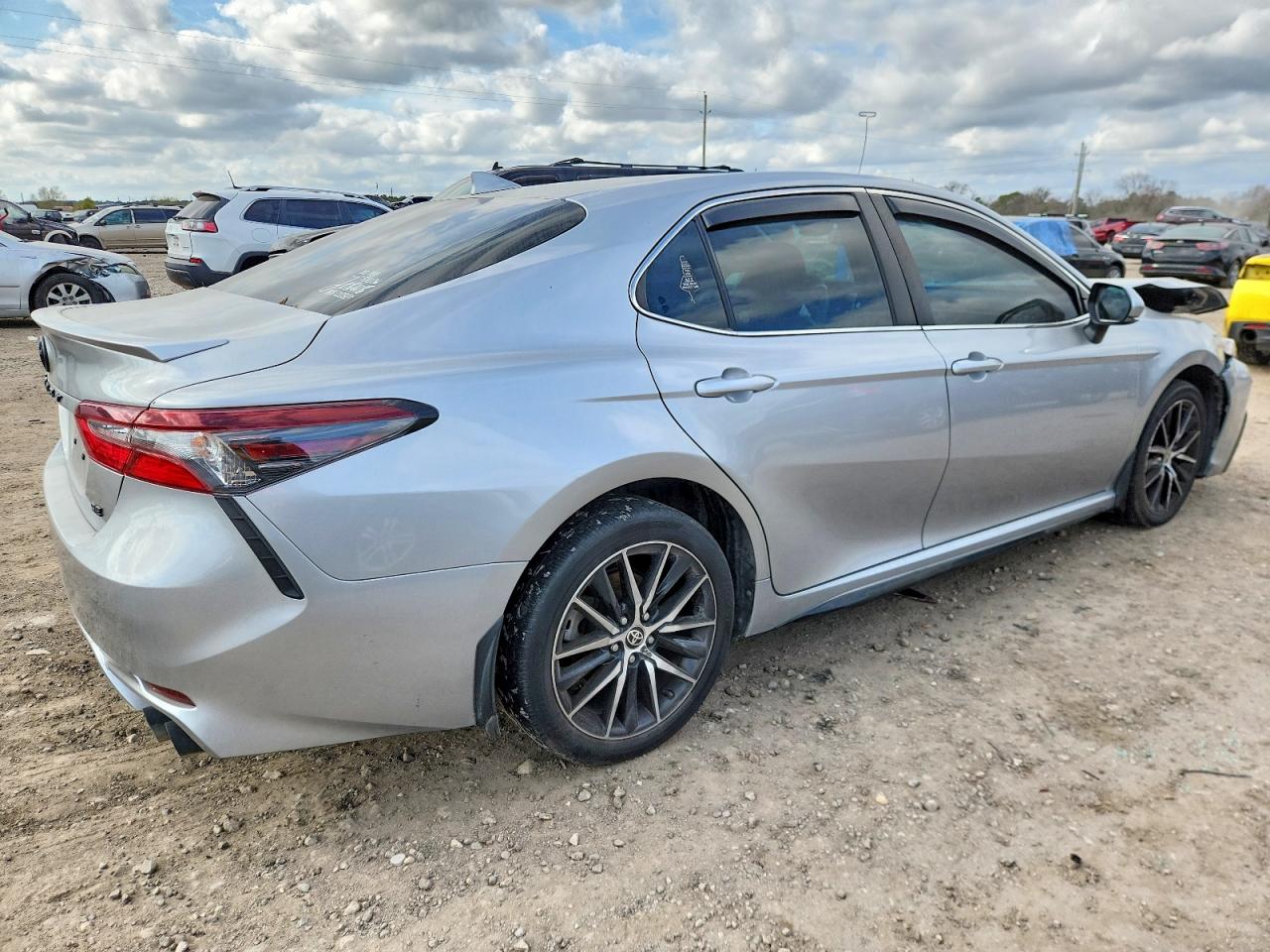 2023 TOYOTA CAMRY SE NIGHT SHADE photo 3