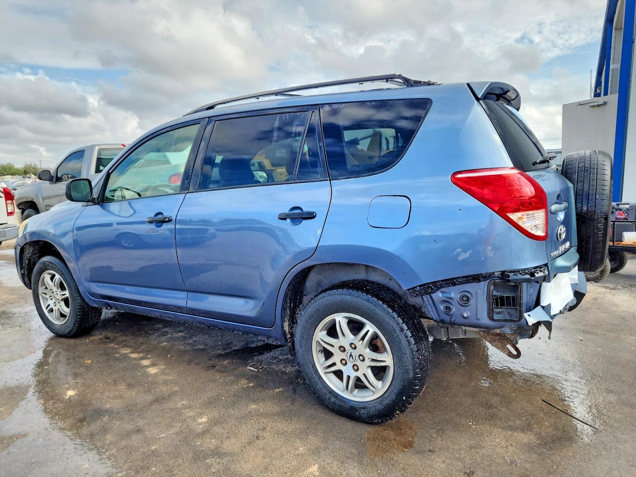 2007 TOYOTA RAV4 photo 2