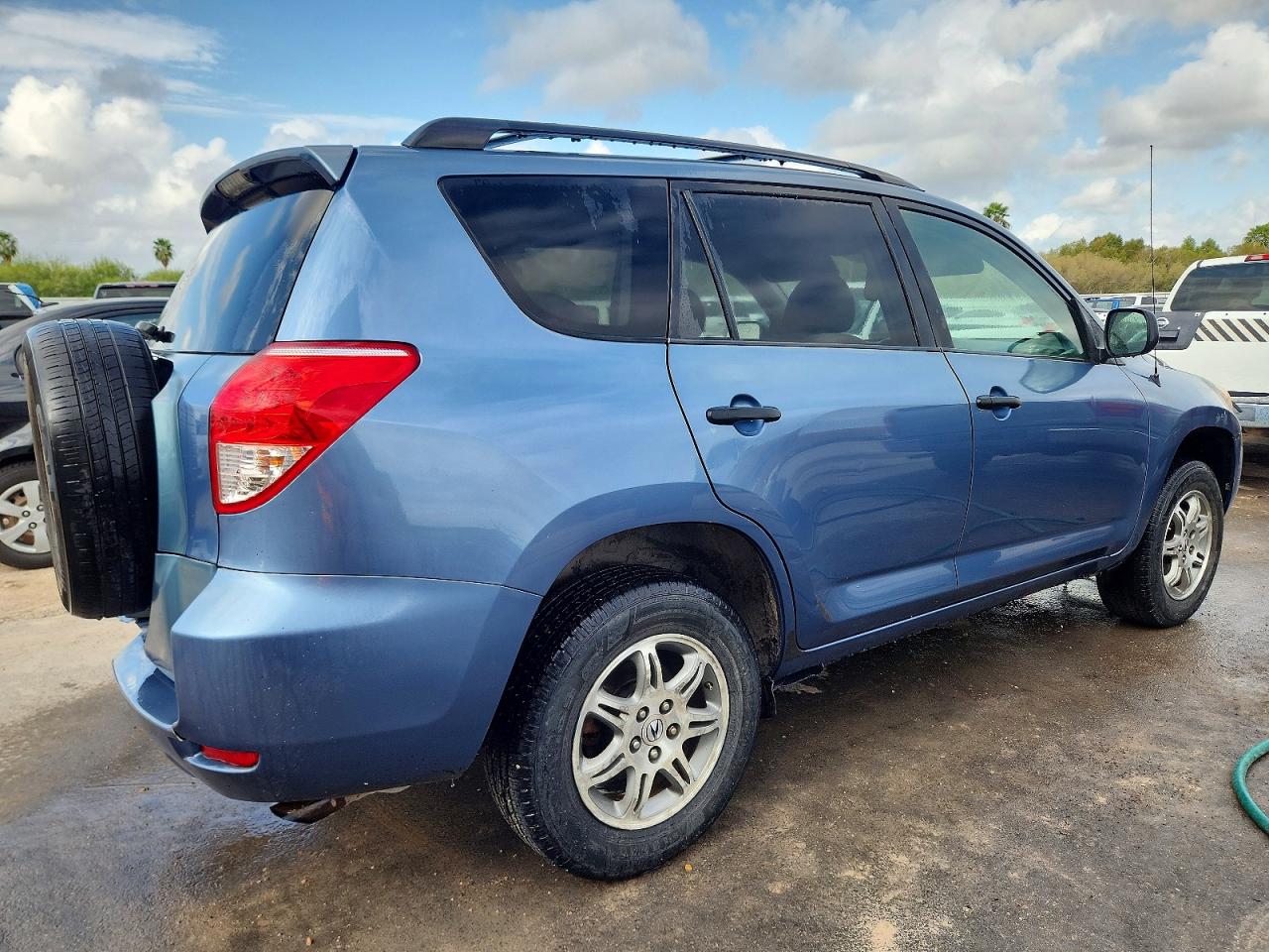 2007 TOYOTA RAV4 photo 3