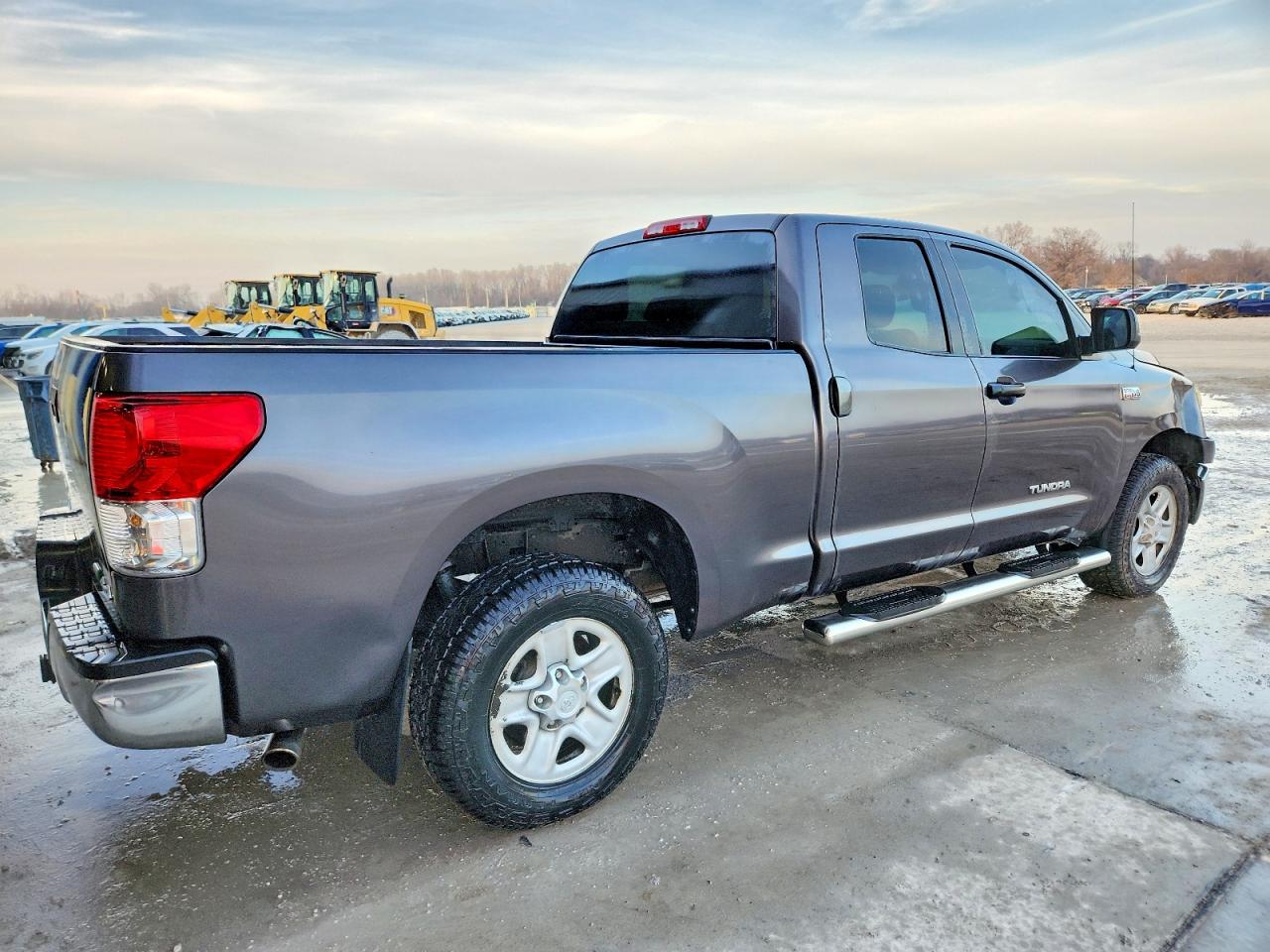 2011 TOYOTA TUNDRA GRADE photo 3